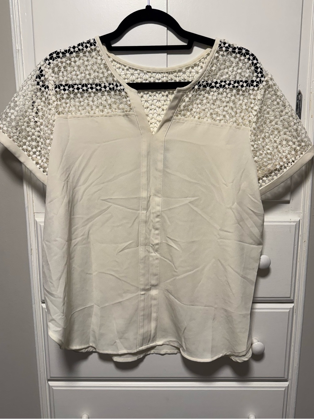 Women’s Cream Lace Yoke Blouse - L